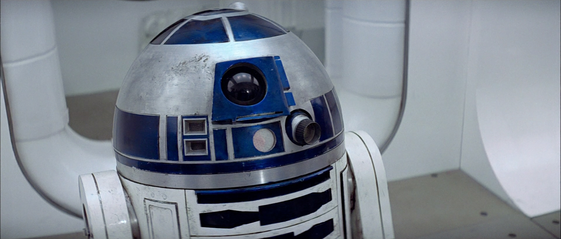 R2D2
